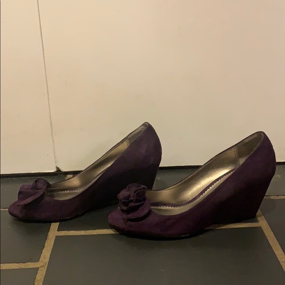 Dexter Wedges - Picture 2 of 5